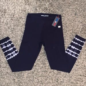 Athletic leggings